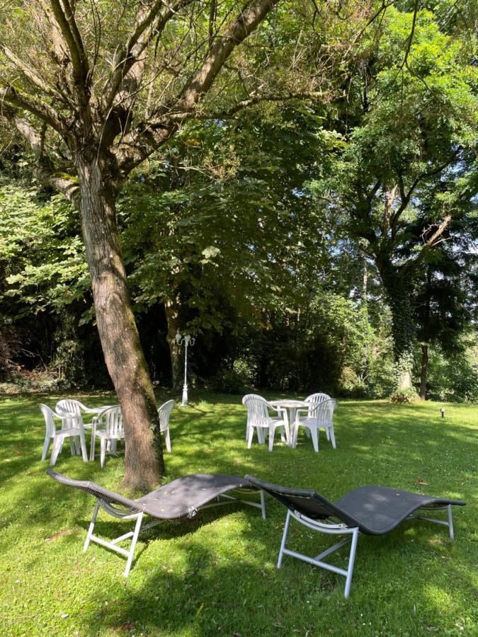 Hotel Logis Deshors-Foujanet Chamboulive Exterior foto