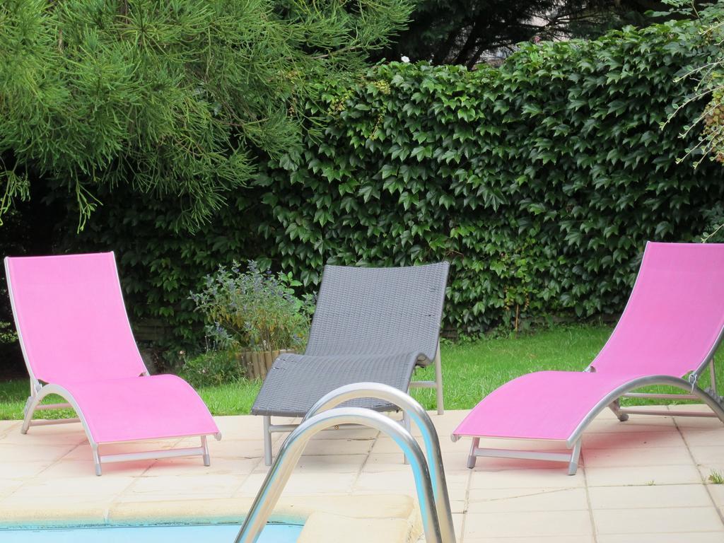 Hotel Logis Deshors-Foujanet Chamboulive Exterior foto